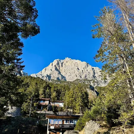 Ca'mugo, A In The Magic Woods, Near Cortina 샬레